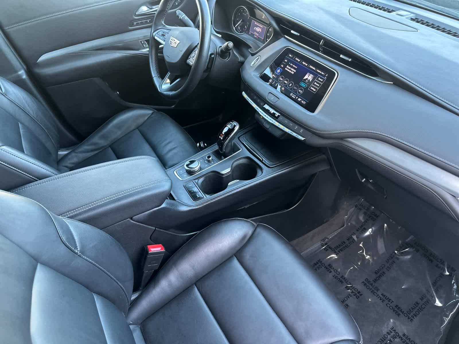 2022 Cadillac XT4 FWD Premium Luxury