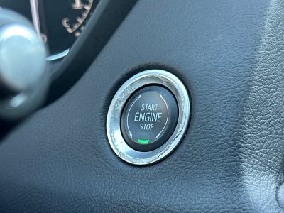 2022 Cadillac XT4 FWD Premium Luxury