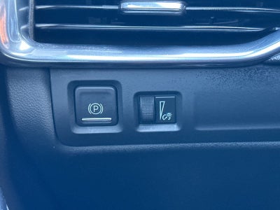 2022 Cadillac XT4 FWD Premium Luxury