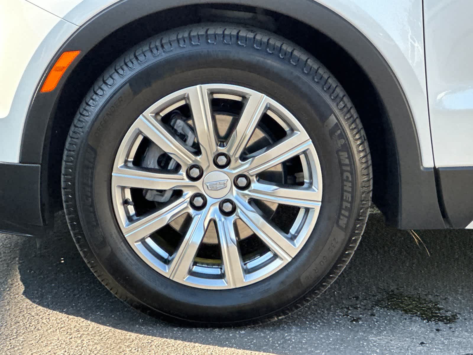 2022 Cadillac XT4 FWD Premium Luxury