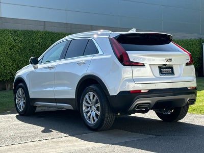 2022 Cadillac XT4 FWD Premium Luxury