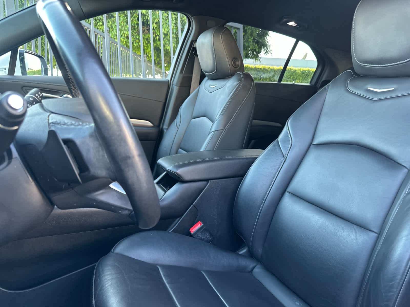 2022 Cadillac XT4 FWD Premium Luxury