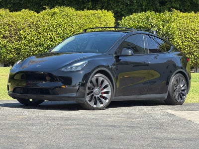 2025 Tesla Model Y Performance