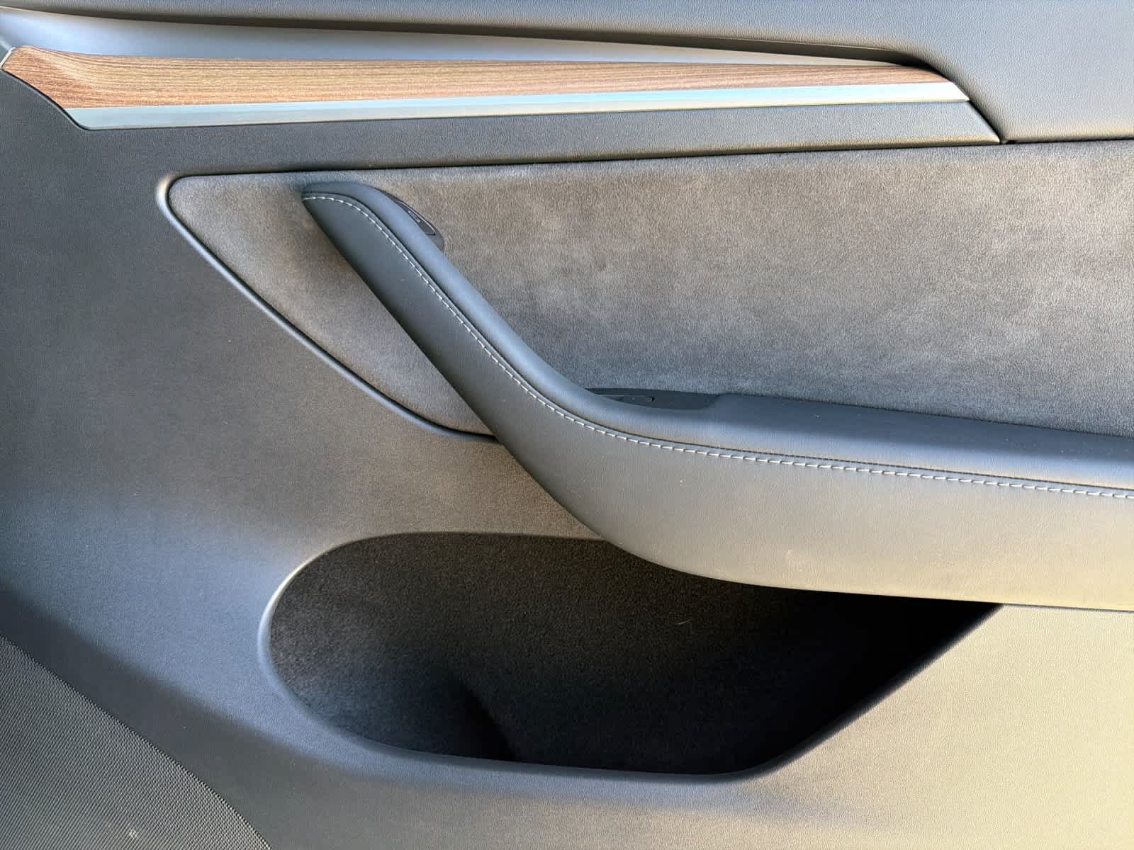 2025 Tesla Model Y Performance