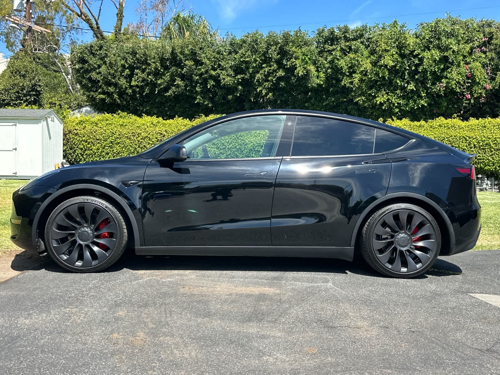 Used 2022 Tesla Model Y Performance with VIN 7SAYGDEF7NF519271 for sale in Los Angeles, CA