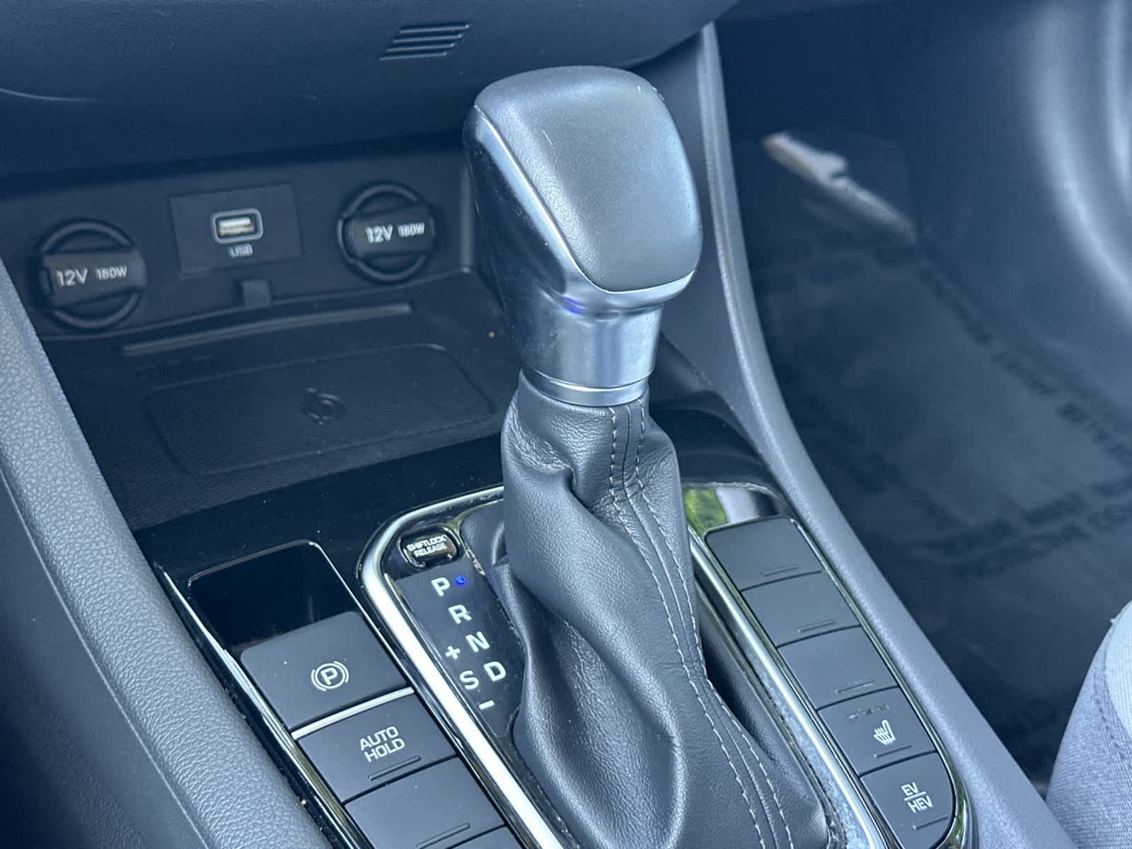 2022 Hyundai Ioniq Plug-In Hybrid SEL