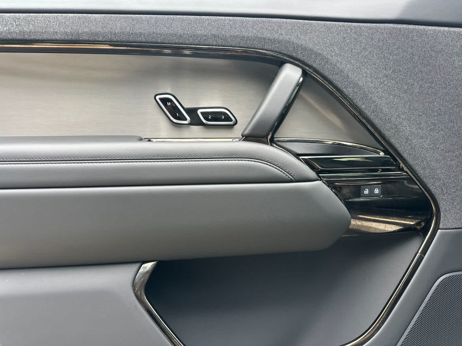 2025 Land Rover Range Rover Sport Dynamic SE