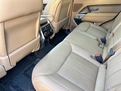 2025 Land Rover Range Rover SE