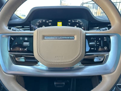 2025 Land Rover Range Rover SE
