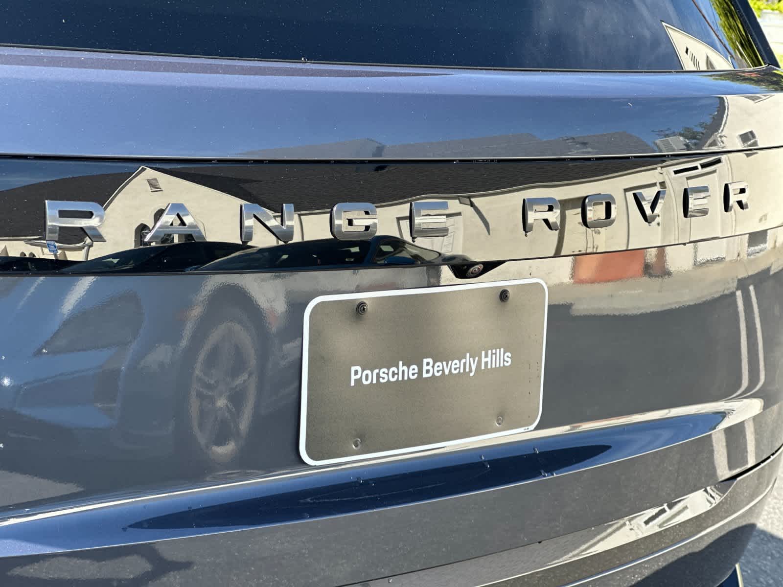 2025 Land Rover Range Rover SE