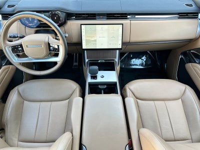 2025 Land Rover Range Rover SE