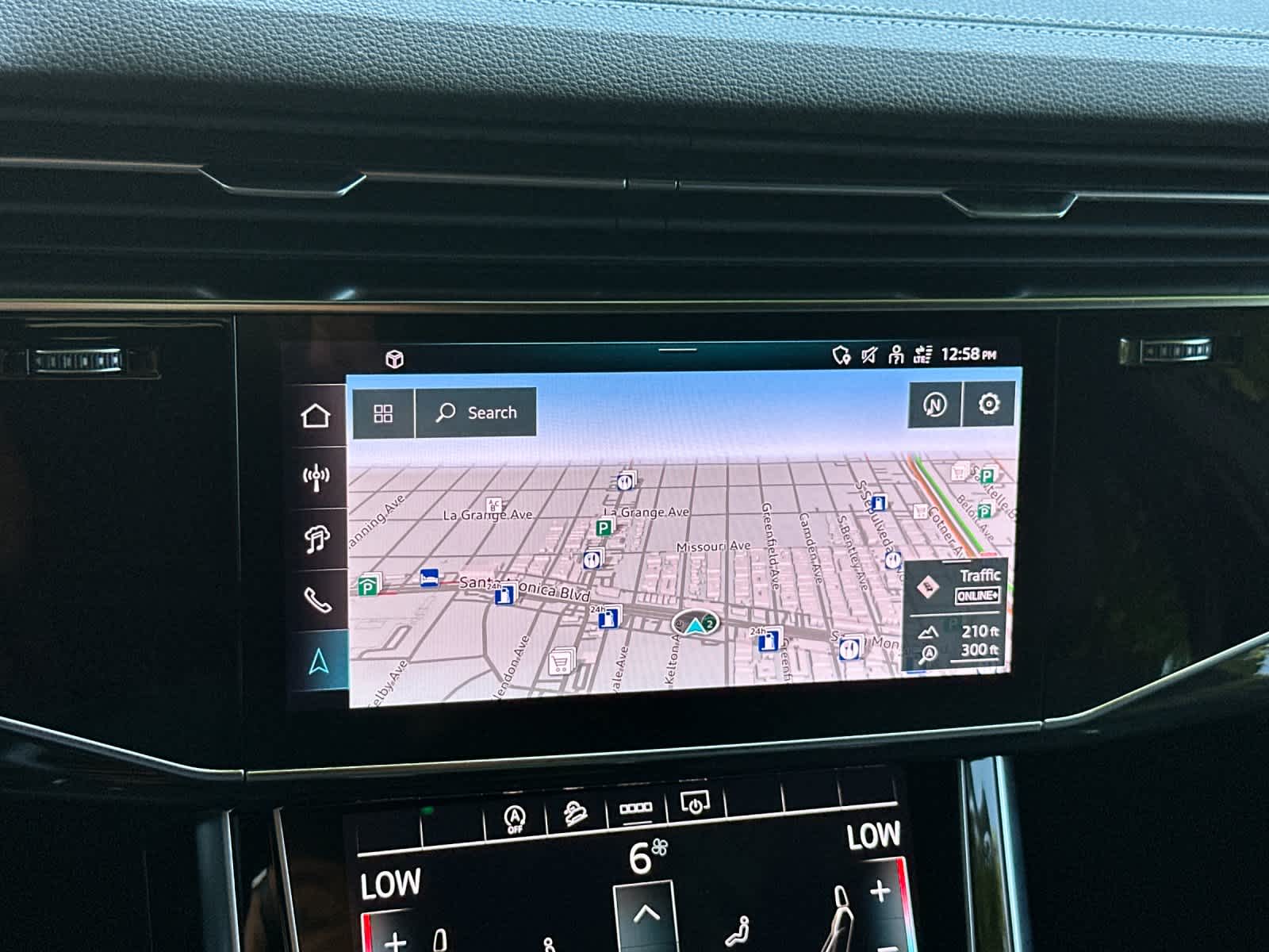 2025 Audi Q8 Premium