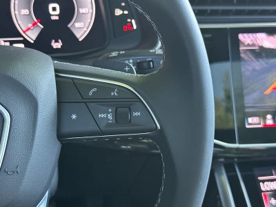 2025 Audi Q8 Premium