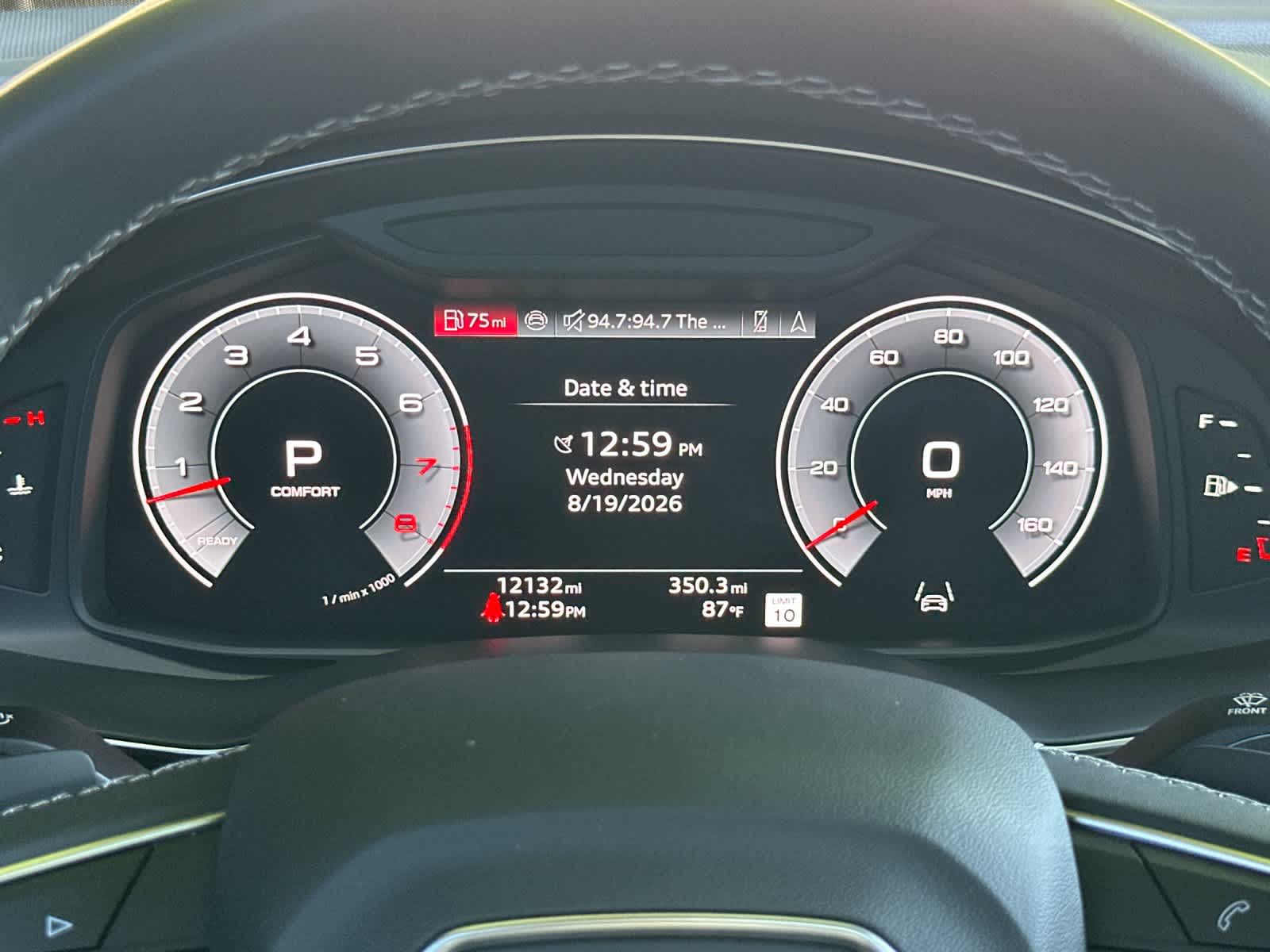 2025 Audi Q8 Premium