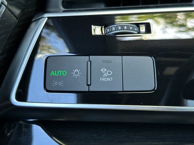 2025 Audi Q8 Premium