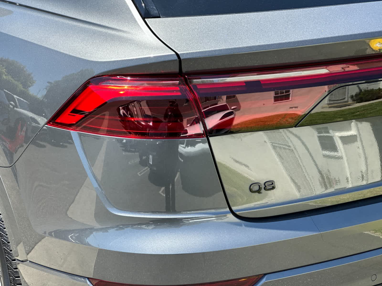 2025 Audi Q8 Premium