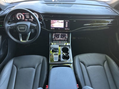 2025 Audi Q8 Premium