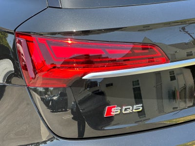 2022 Audi SQ5 Premium Plus