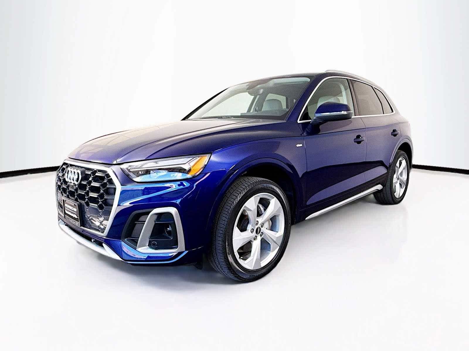2022 Audi Q5 S line Premium Plus