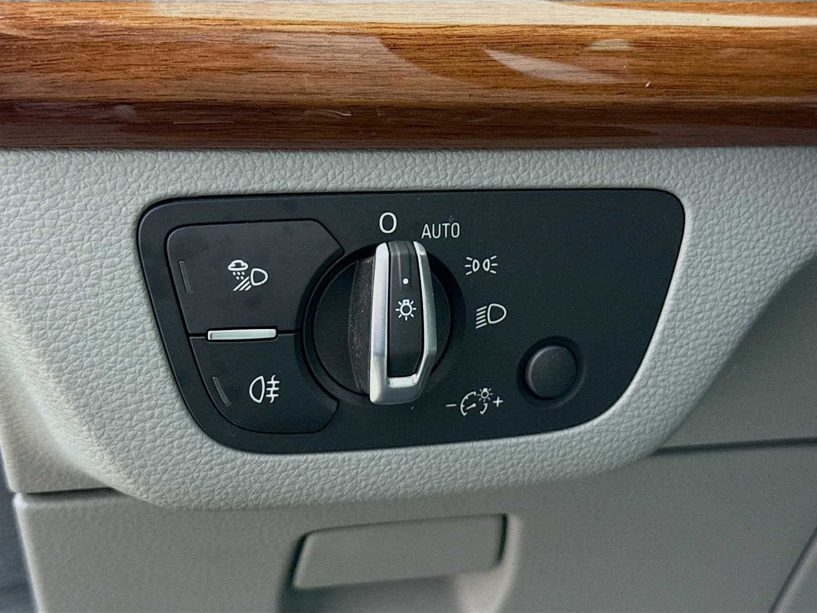 2022 Audi Q5 S line Premium Plus