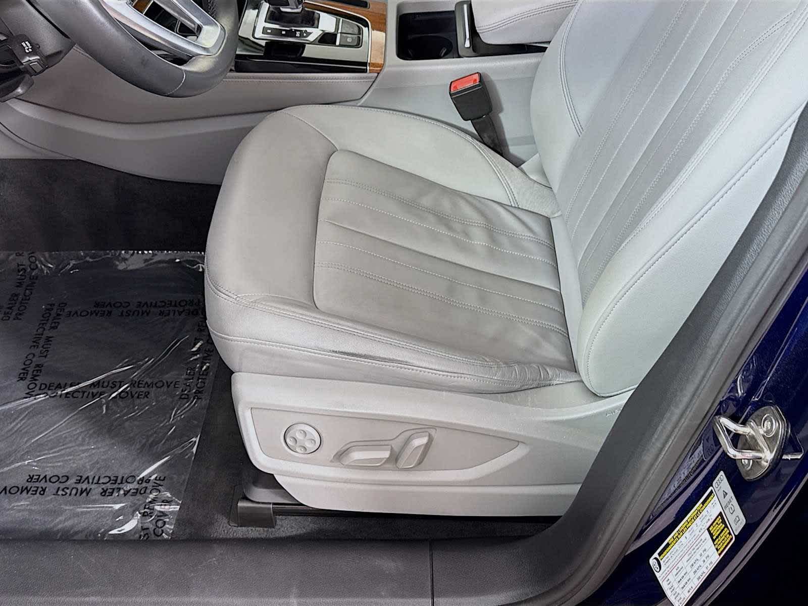 2022 Audi Q5 S line Premium Plus