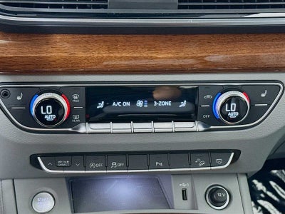 2022 Audi Q5 S line Premium Plus