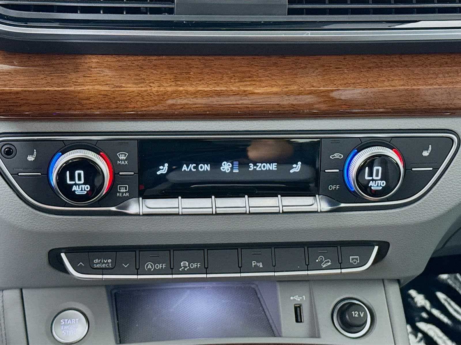 2022 Audi Q5 S line Premium Plus