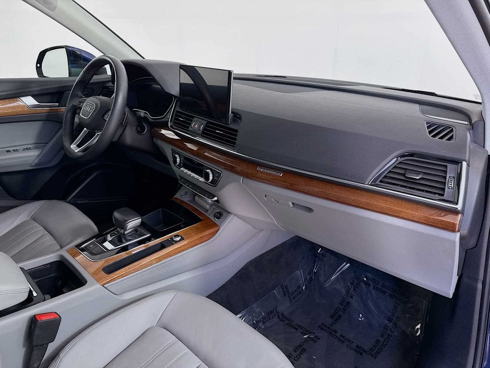 2022 Audi Q5 S line Premium Plus