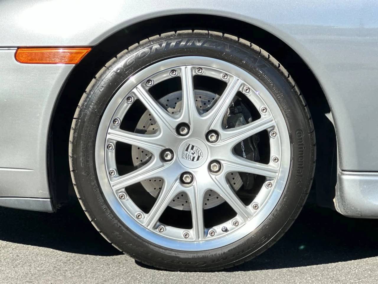 2001 Porsche 911 Carrera