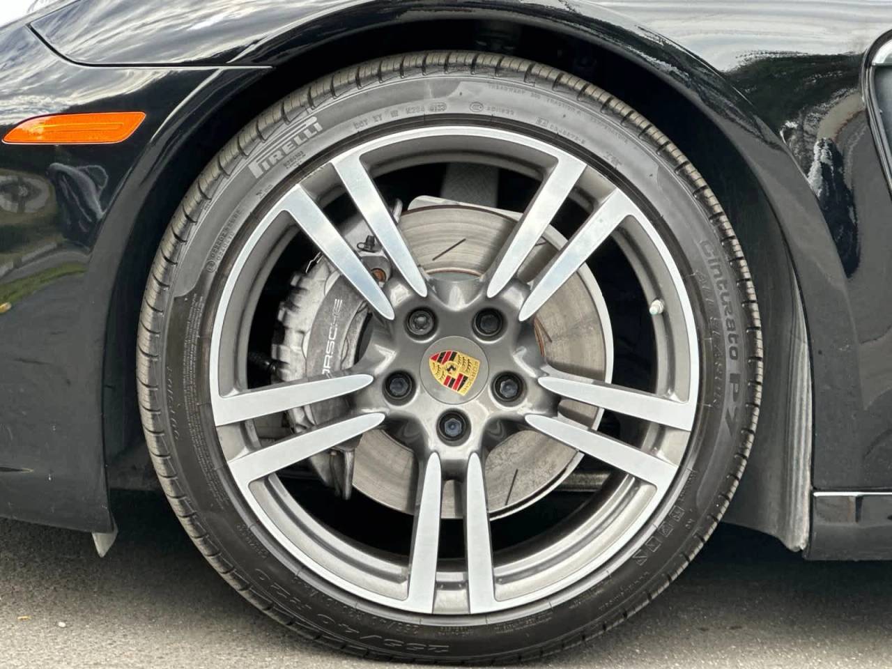 2015 Porsche Panamera 4dr HB