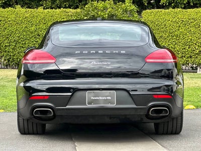 2015 Porsche Panamera 4dr HB