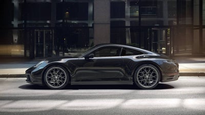 2022 Porsche 911 Carrera