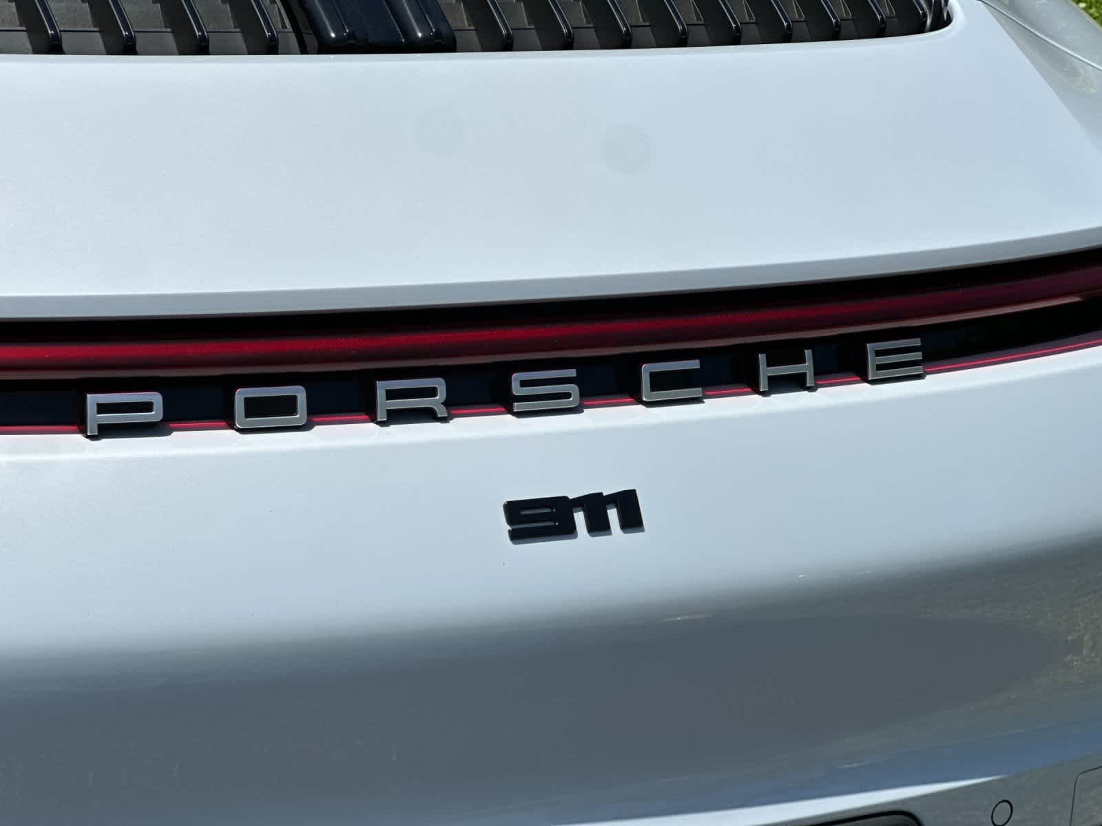 2024 Porsche 911 Carrera