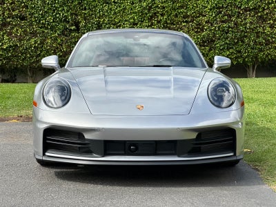 2025 Porsche 911 Carrera
