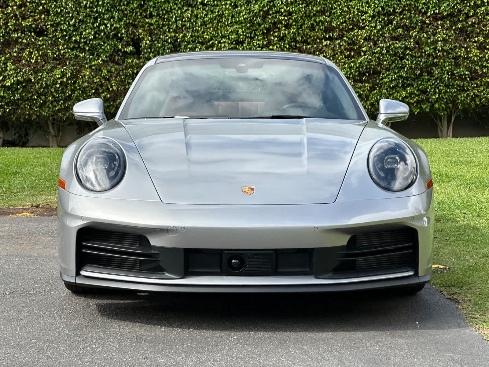 2025 Porsche 911 Carrera