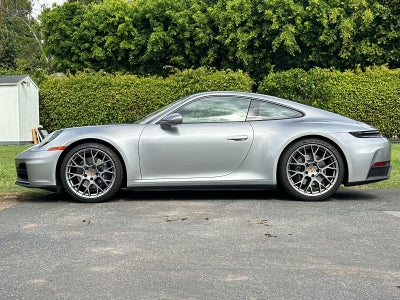 2025 Porsche 911 Carrera