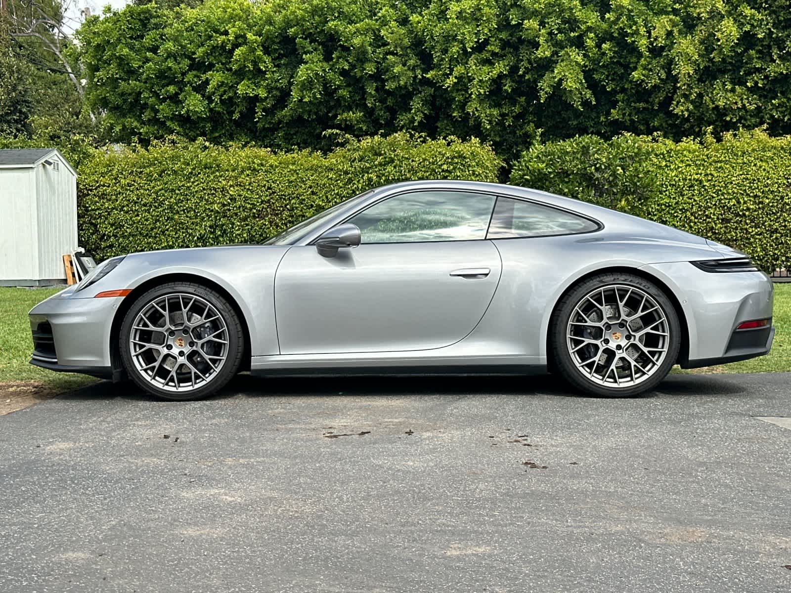 2025 Porsche 911 Carrera