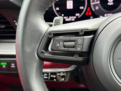 2025 Porsche 911 Carrera