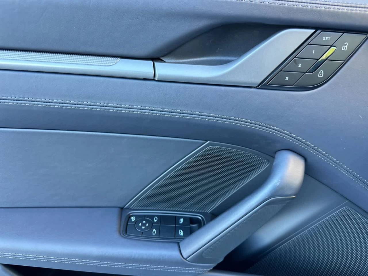 2025 Porsche 911 Carrera