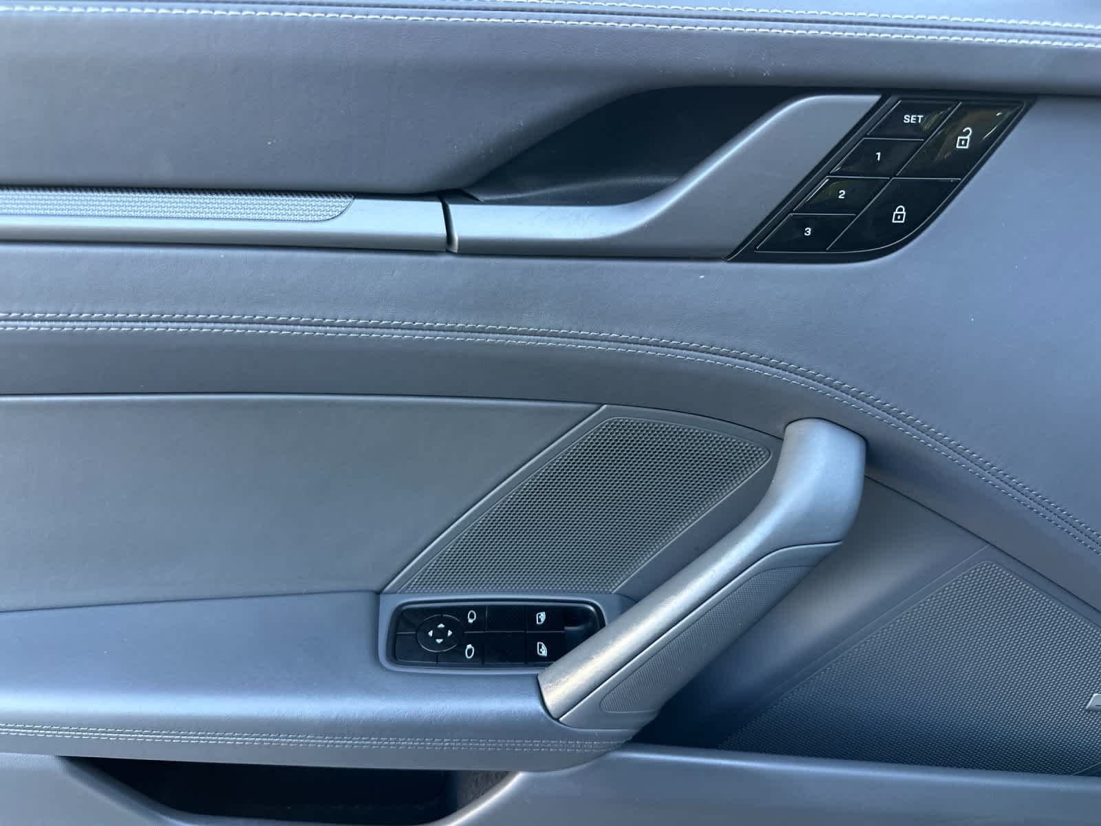 2020 Porsche 911 Carrera