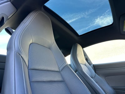 2020 Porsche 911 Carrera