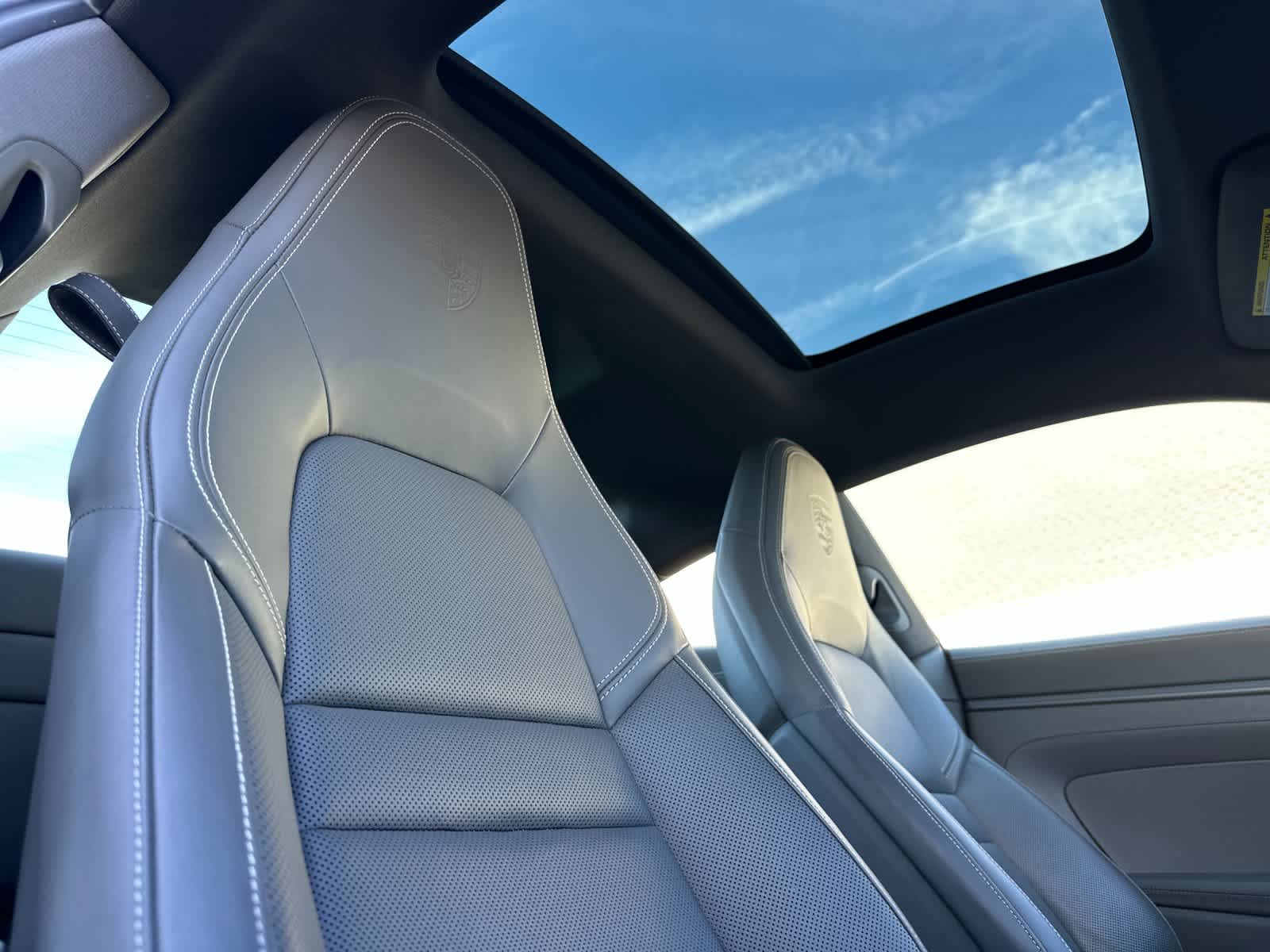 2020 Porsche 911 Carrera