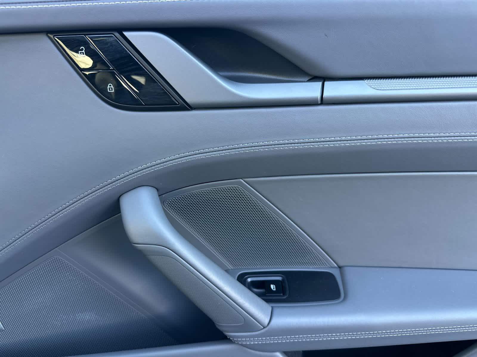 2020 Porsche 911 Carrera