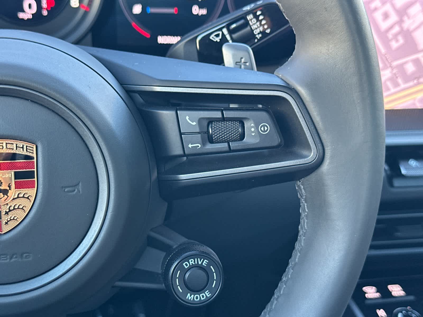 2020 Porsche 911 Carrera