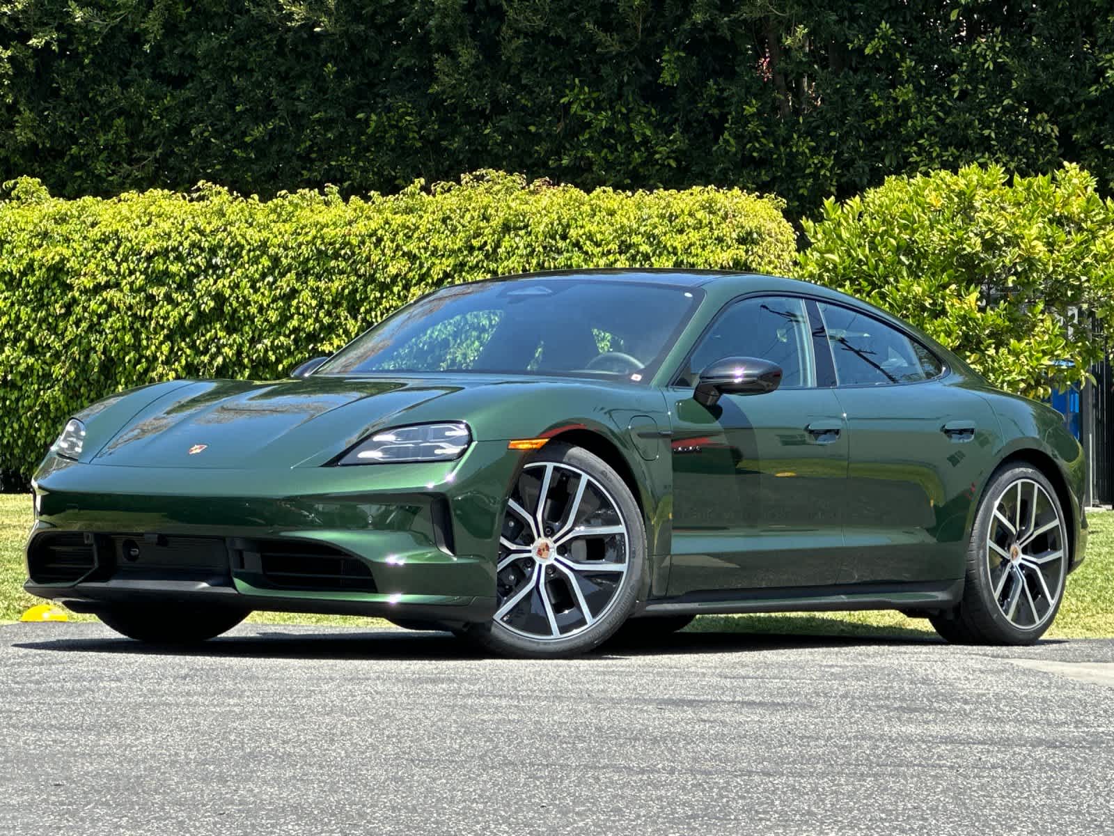 2026 Porsche Taycan Black Edition