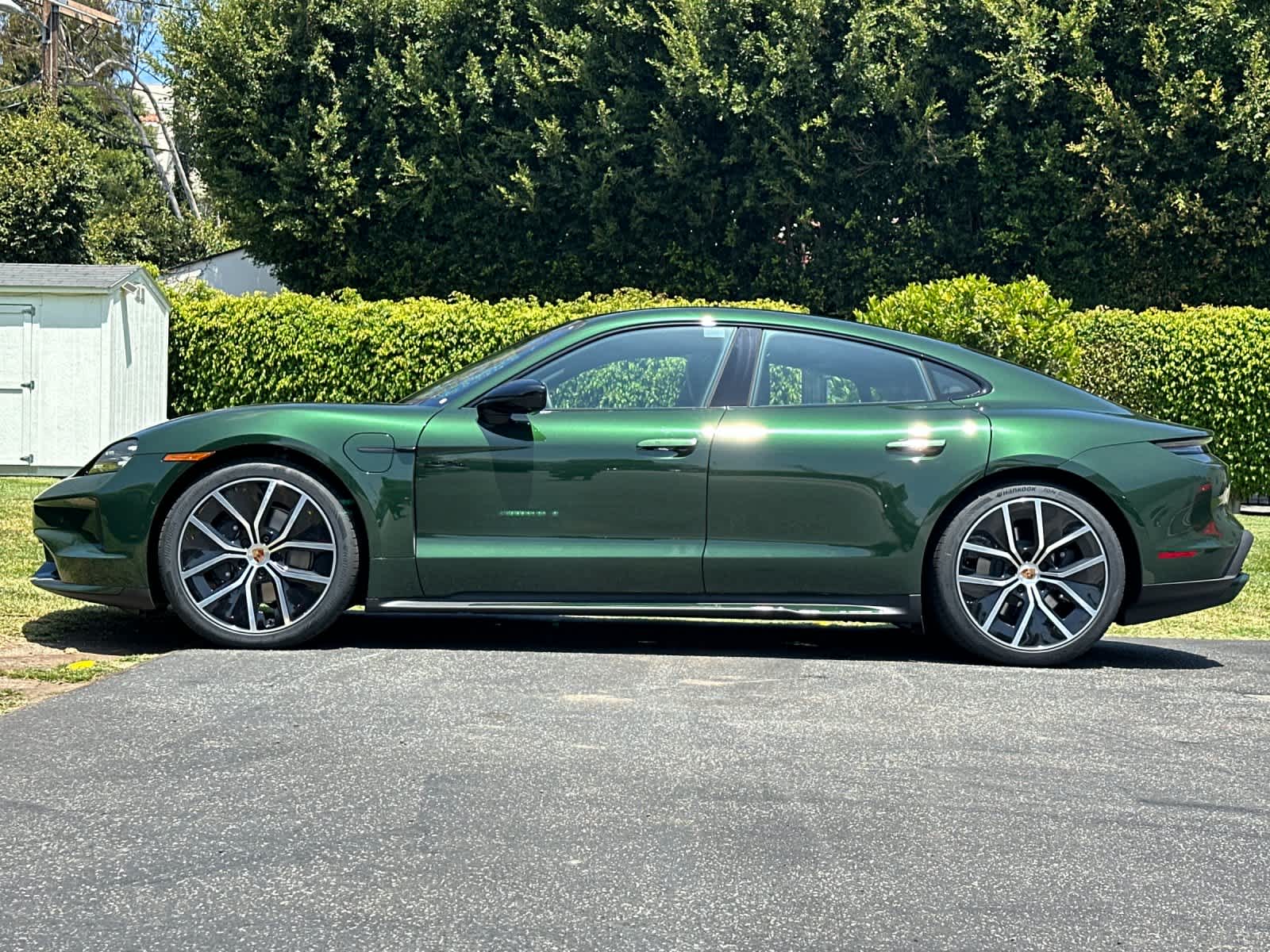2026 Porsche Taycan Black Edition