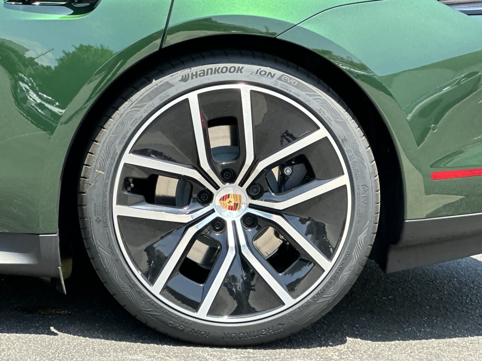 2026 Porsche Taycan Black Edition