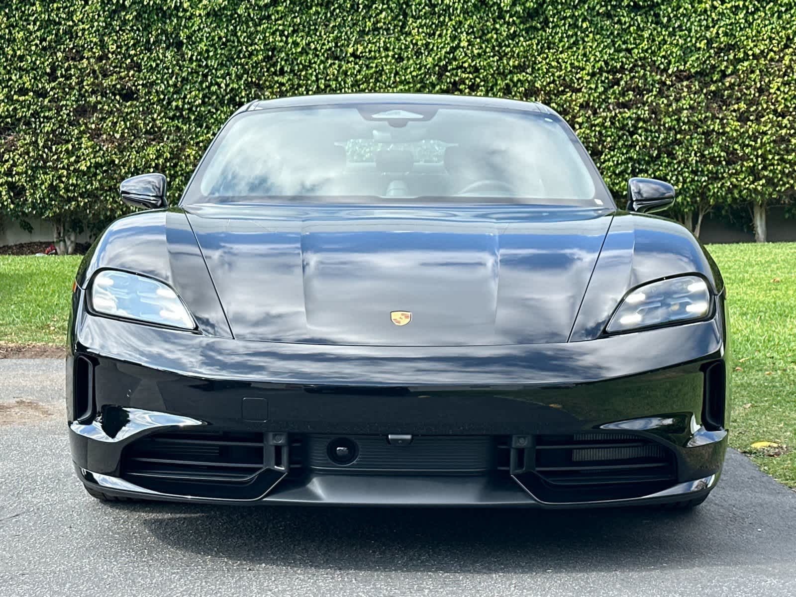 2026 Porsche Taycan Taycan Black Edition