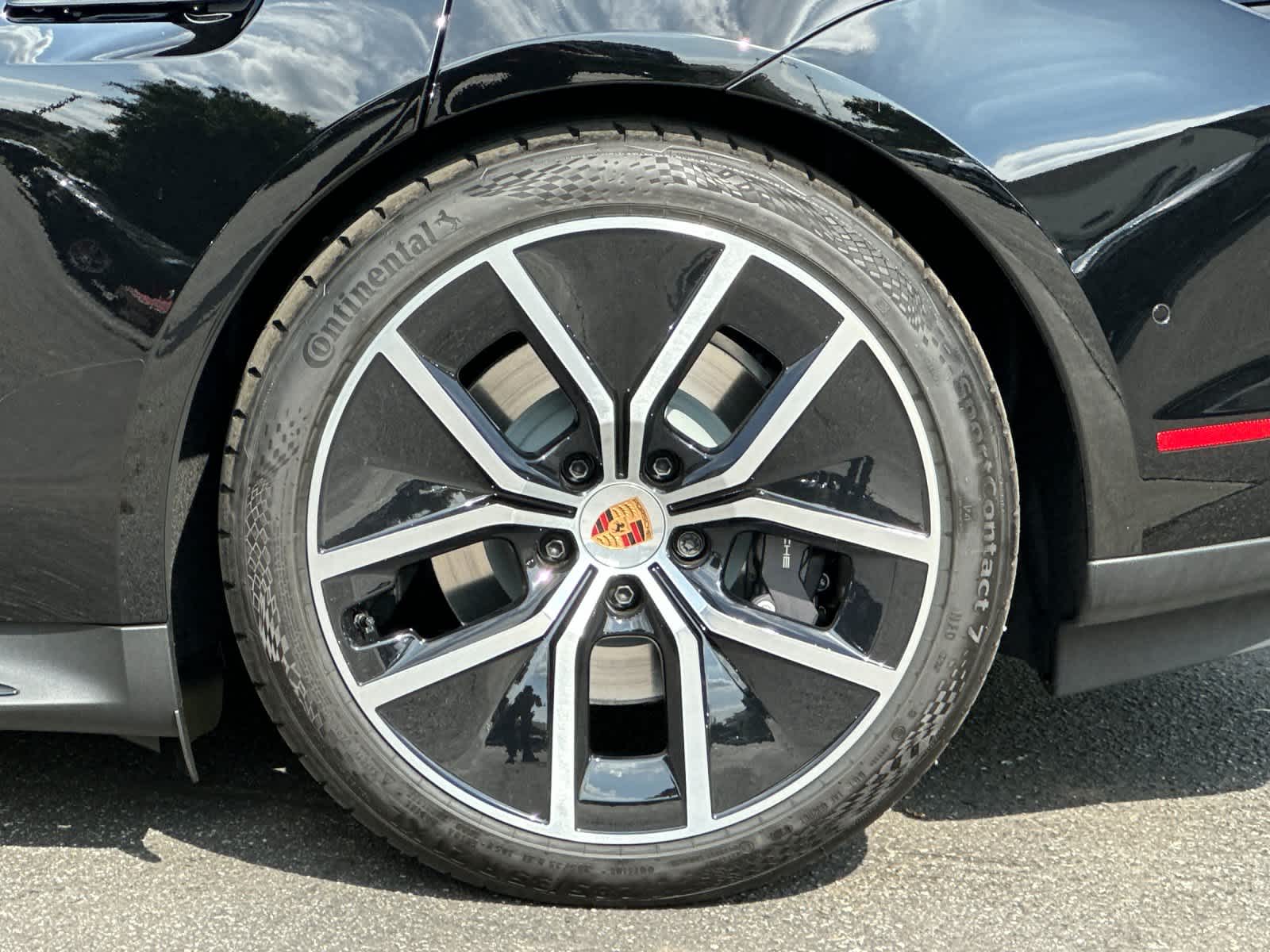 2026 Porsche Taycan Taycan Black Edition