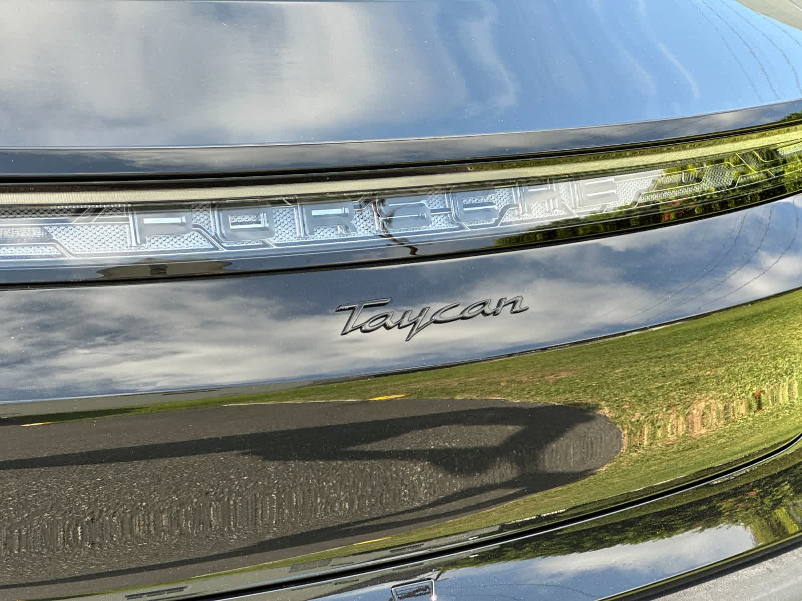 2026 Porsche Taycan Taycan Black Edition